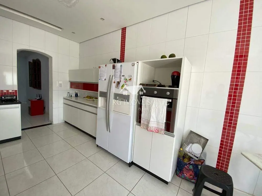 Casa, 3 quartos, 200 m² - Foto 13