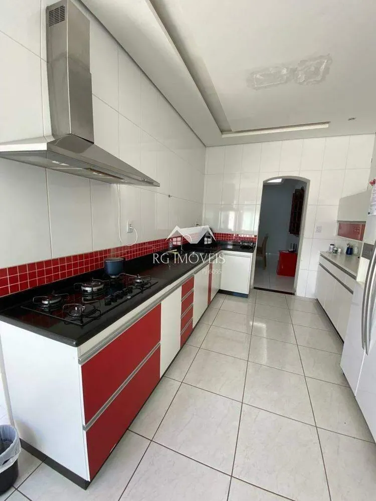 Casa, 3 quartos, 200 m² - Foto 21