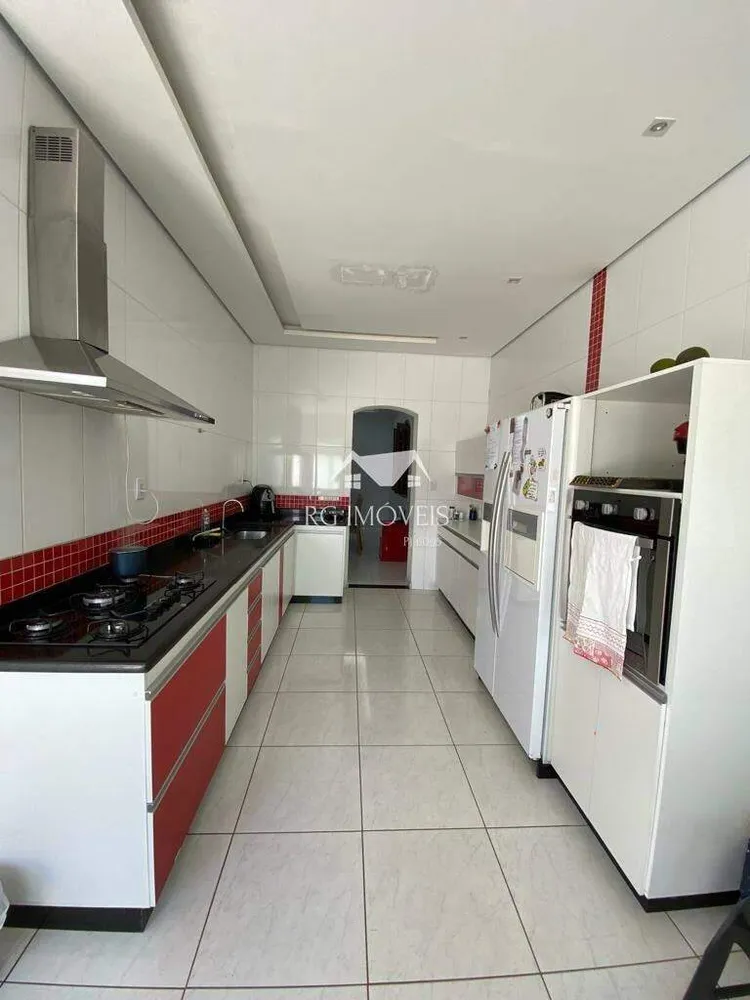 Casa, 3 quartos, 200 m² - Foto 15