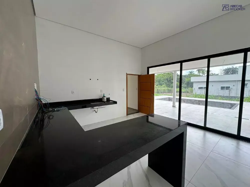 Casa, 3 quartos, 250 m² - Foto 1