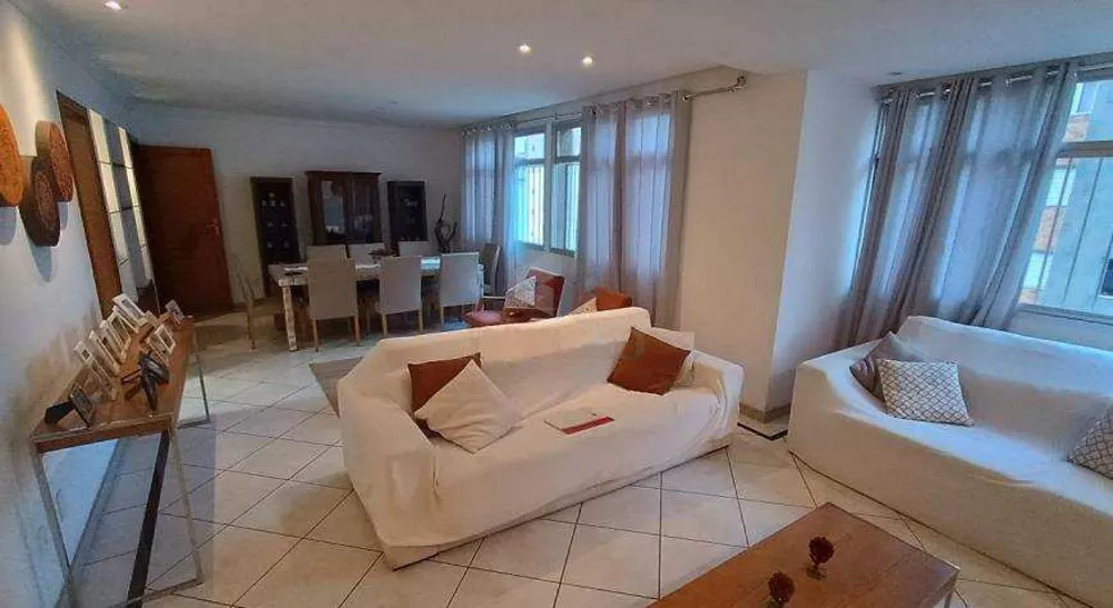 Apartamento à venda com 4 quartos, 180m² - Foto 1