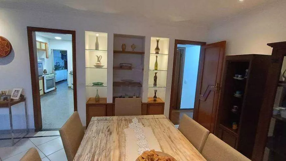 Apartamento à venda com 4 quartos, 180m² - Foto 4