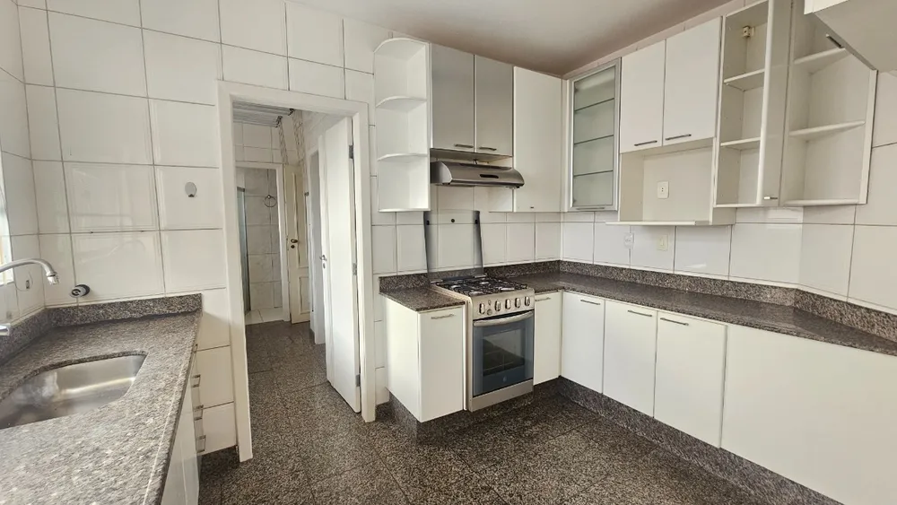 Cobertura, 3 quartos, 217 m² - Foto 4