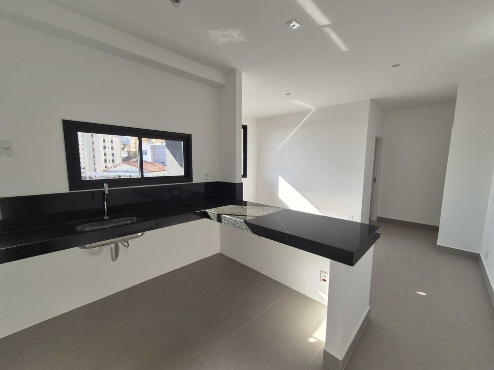 Cobertura à venda com 3 quartos, 150m² - Foto 2