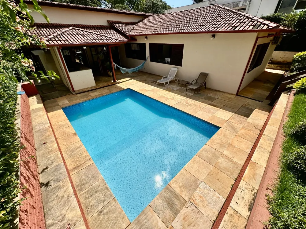 Casa, 4 quartos, 215 m² - Foto 2