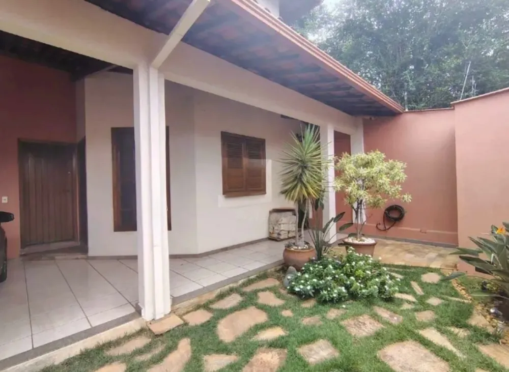 Casa, 4 quartos, 323 m² - Foto 1