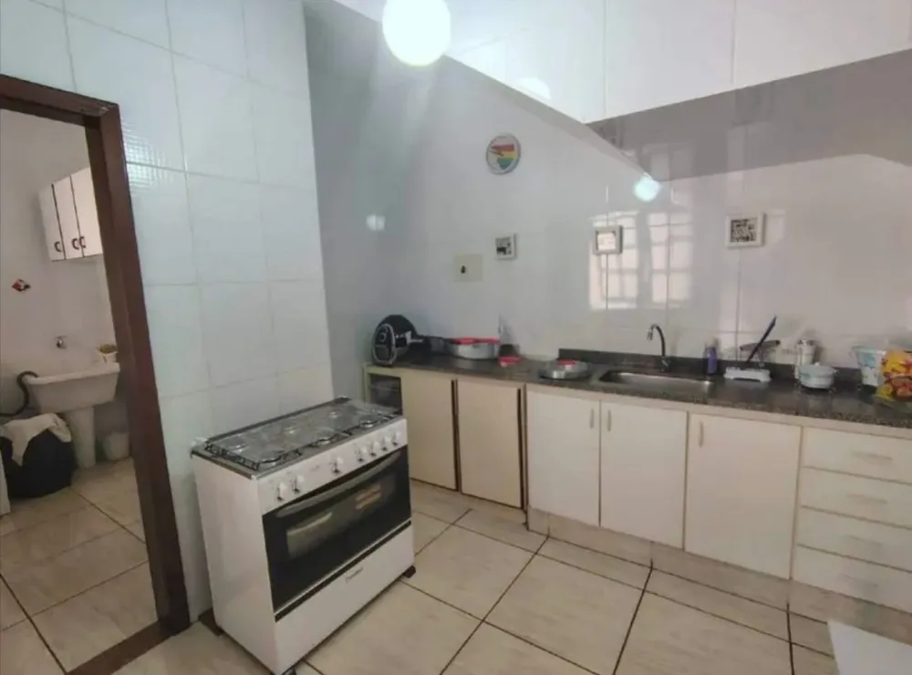 Casa, 4 quartos, 323 m² - Foto 3