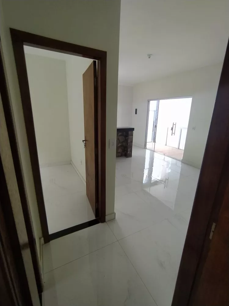 Casa à venda com 3 quartos, 110m² - Foto 11