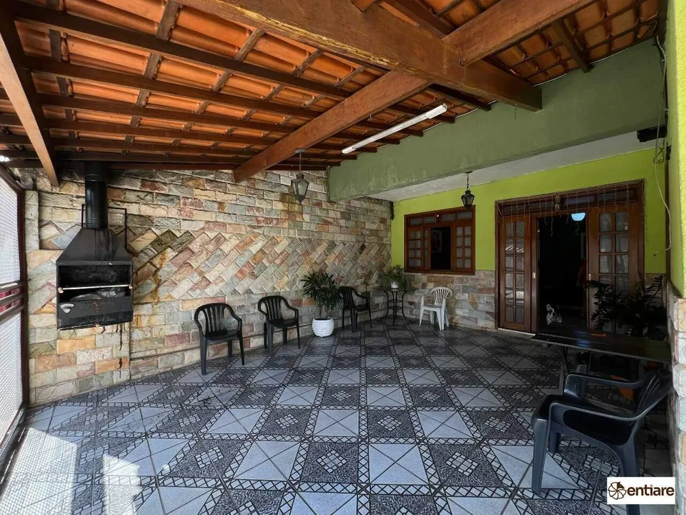 Casa, 3 quartos, 220 m² - Foto 2