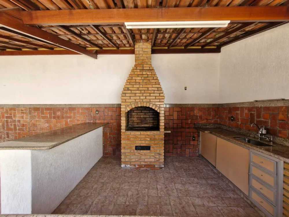 Casa, 4 quartos, 250 m² - Foto 1