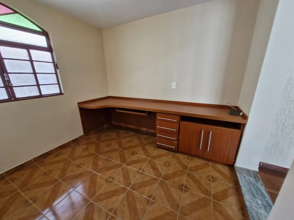 Casa, 4 quartos, 250 m² - Foto 13