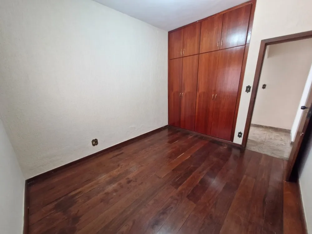 Casa, 4 quartos, 250 m² - Foto 6
