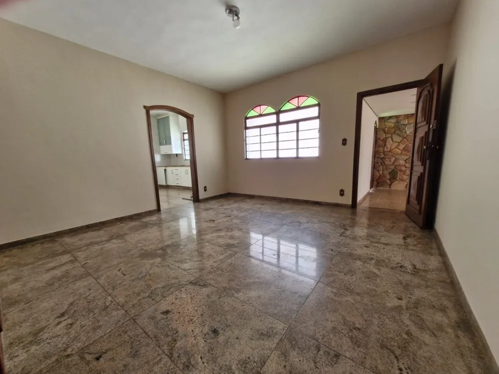 Casa, 4 quartos, 250 m² - Foto 17