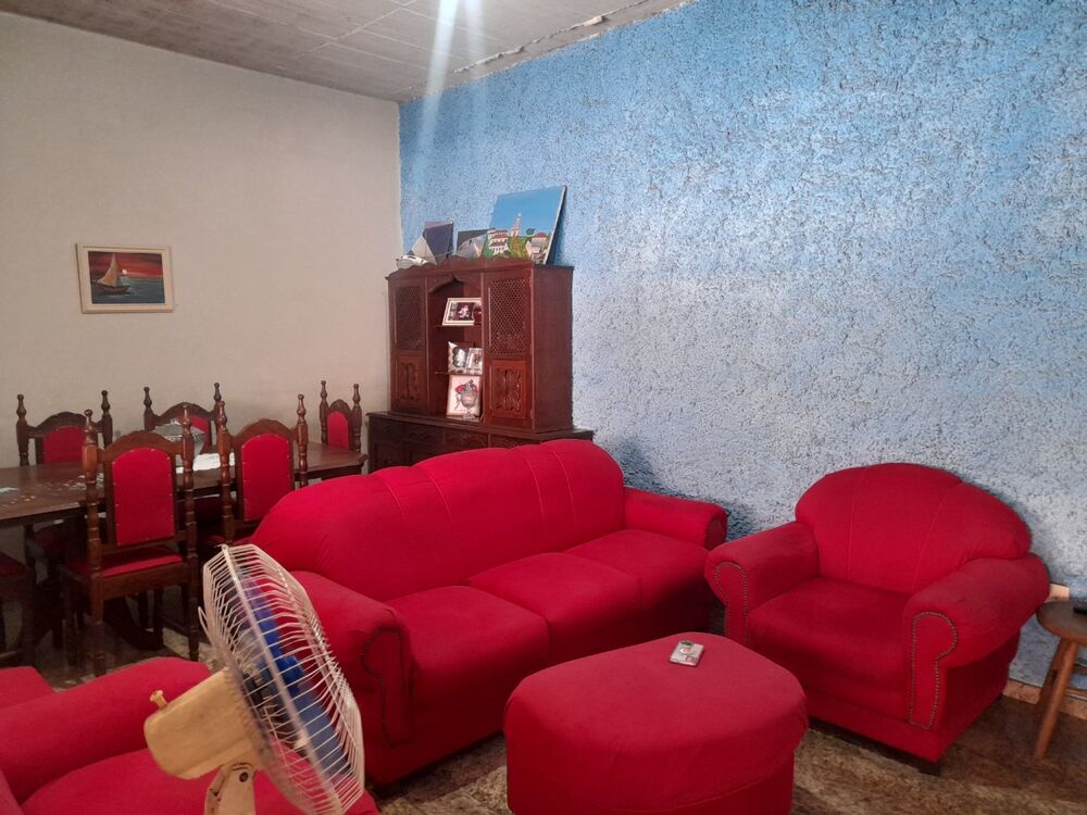 Casa à venda com 3 quartos, 220m² - Foto 3