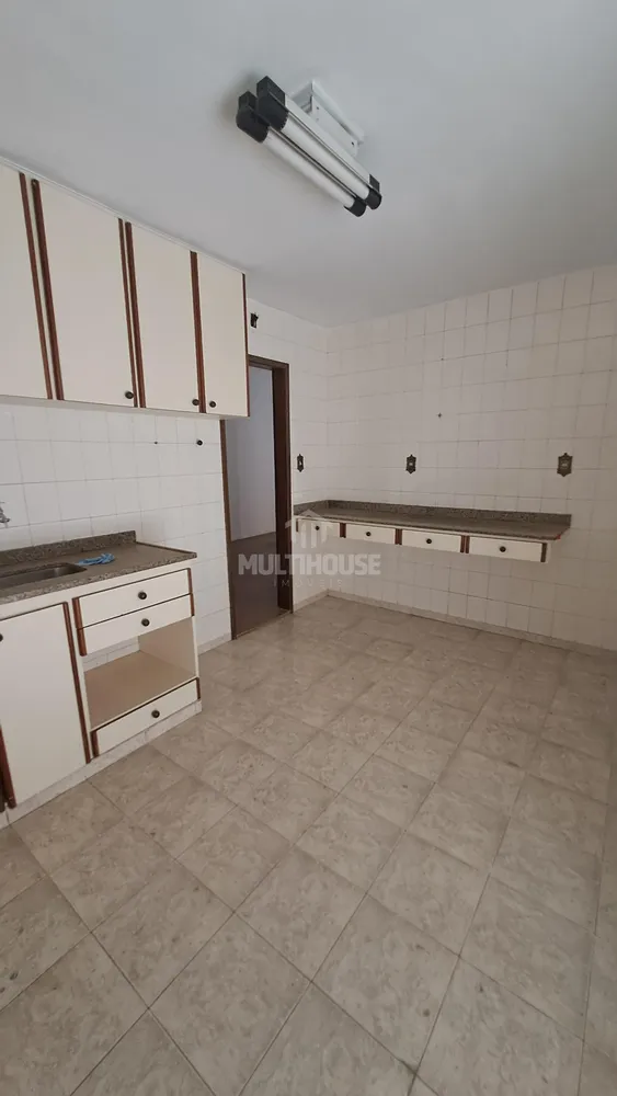Casa, 2 quartos, 225 m² - Foto 9