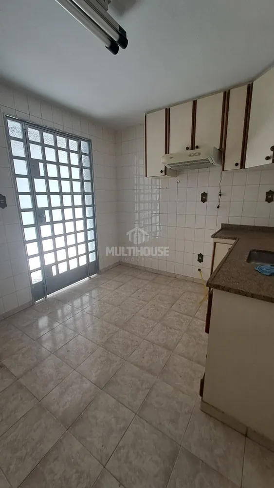 Casa, 2 quartos, 225 m² - Foto 8