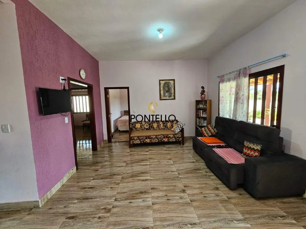 Chácara, 2 quartos, 1067 m² - Foto 4