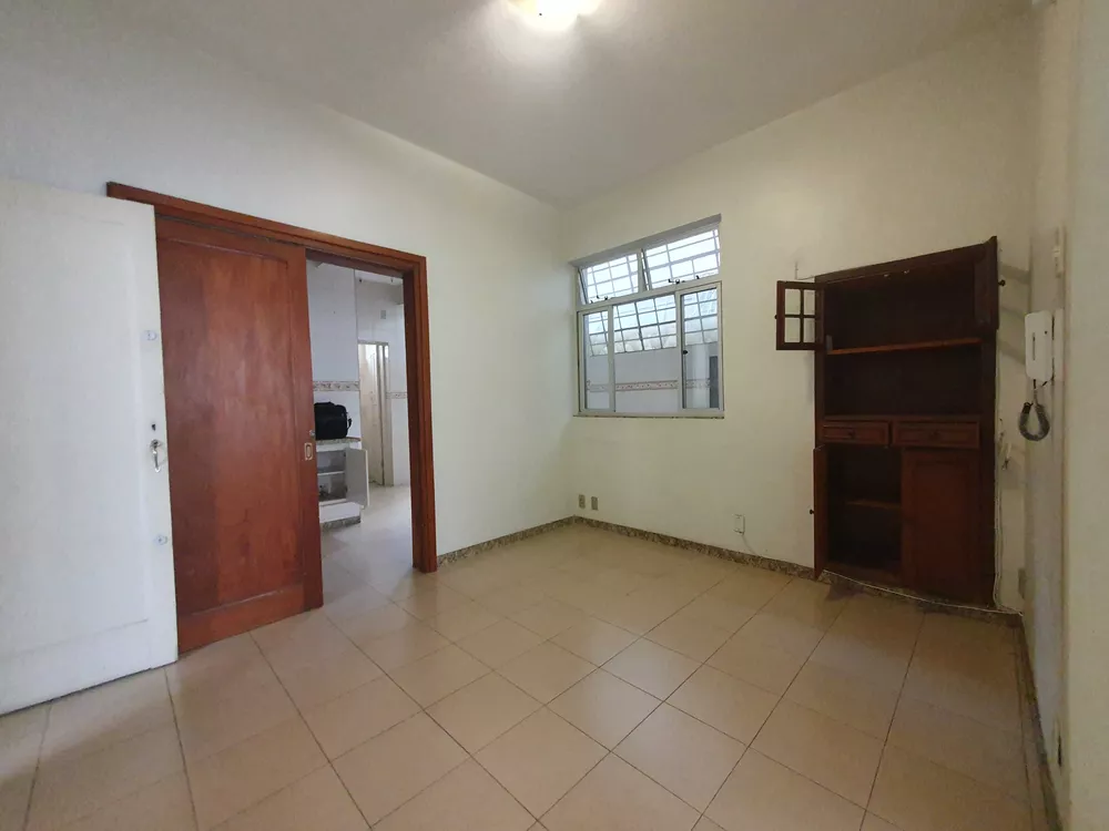 Apartamento à venda com 3 quartos, 90m² - Foto 3