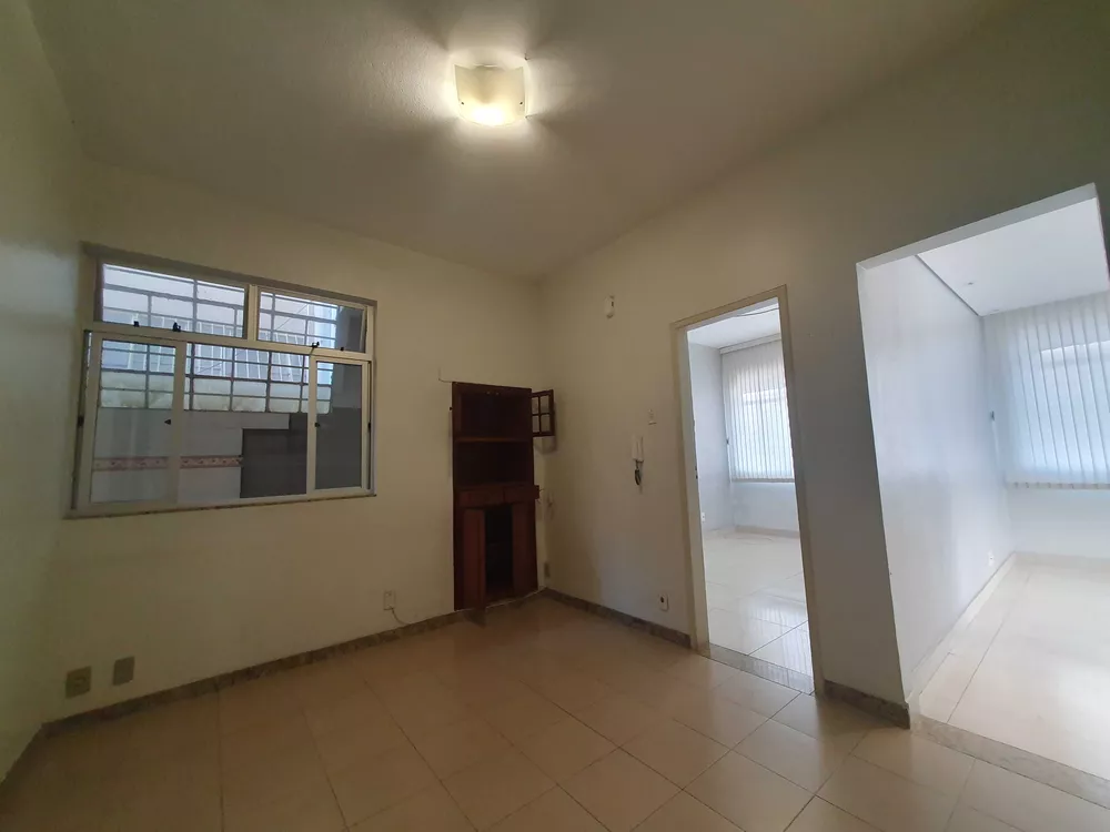 Apartamento à venda com 3 quartos, 90m² - Foto 4