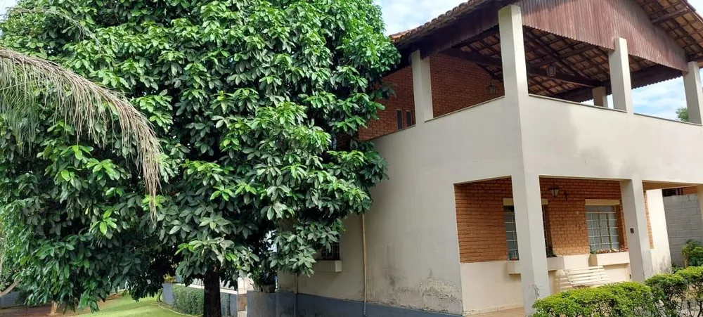 Casa à venda com 3 quartos, 100m² - Foto 2