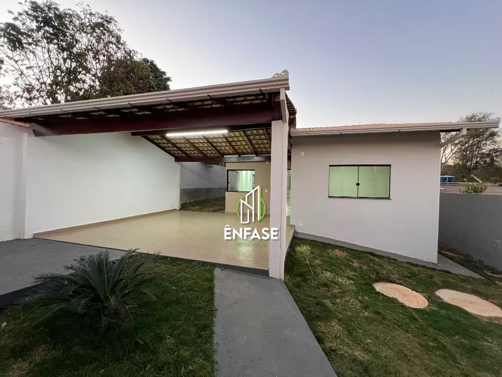 Casa à venda com 3 quartos, 360m² - Foto 2