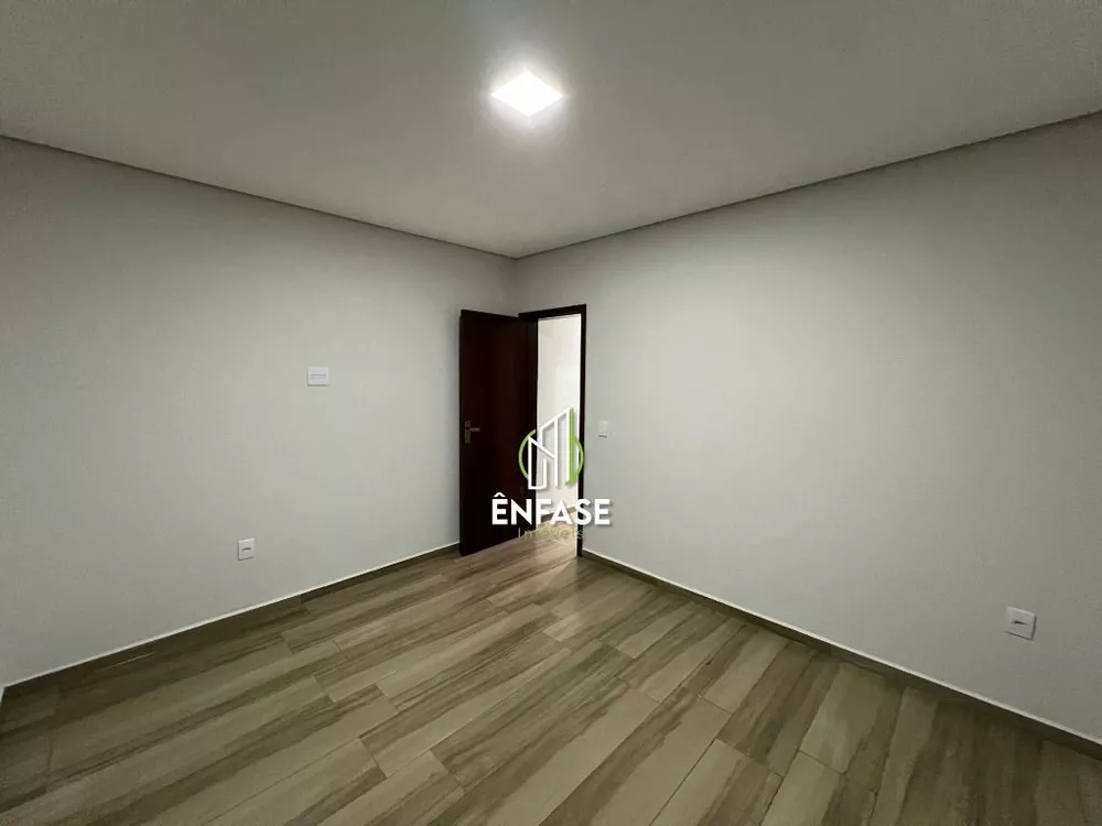 Casa à venda com 3 quartos, 360m² - Foto 13