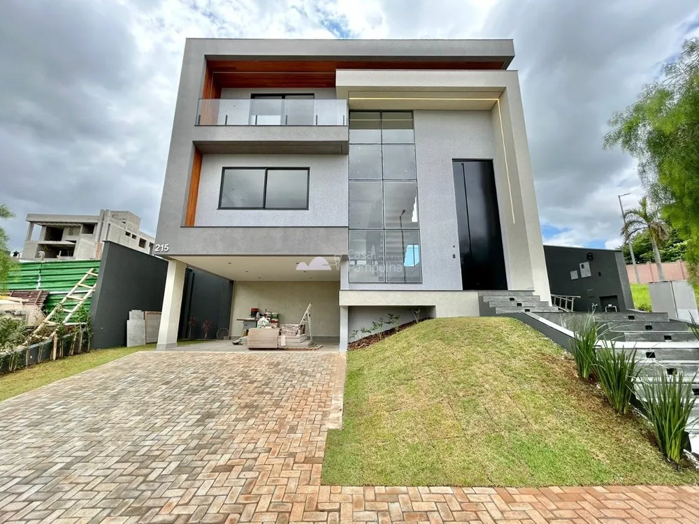 Casa à venda com 4 quartos, 405m² - Foto 1