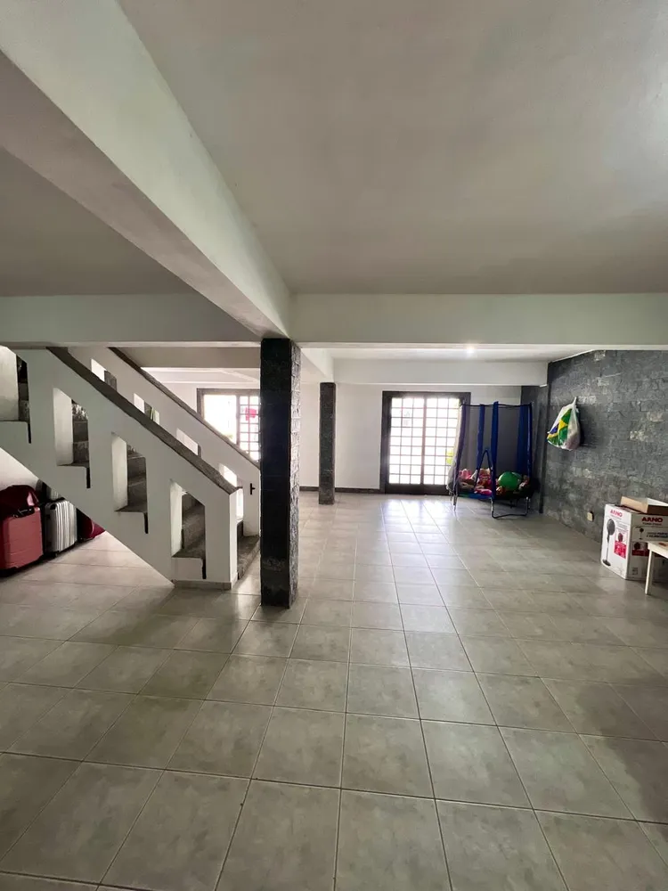 Casa, 3 quartos, 300 m² - Foto 9