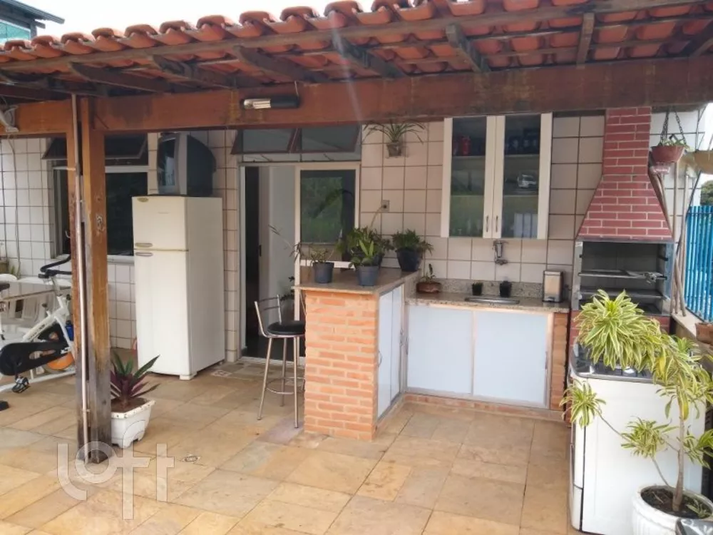 Apartamento à venda com 3 quartos, 135m² - Foto 11