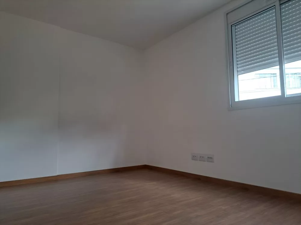 Apartamento à venda com 3 quartos, 80m² - Foto 8