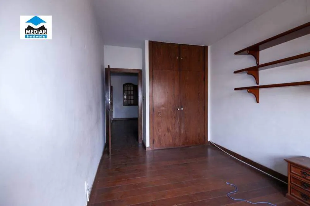 Casa, 5 quartos, 318 m² - Foto 1