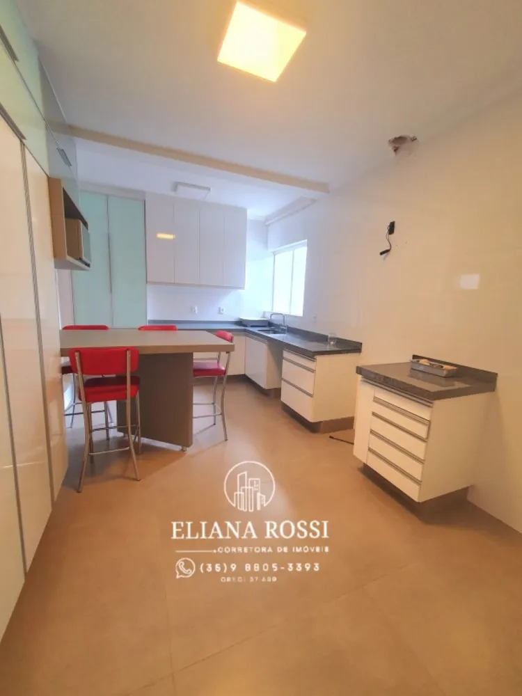 Casa, 4 quartos, 330 m² - Foto 6