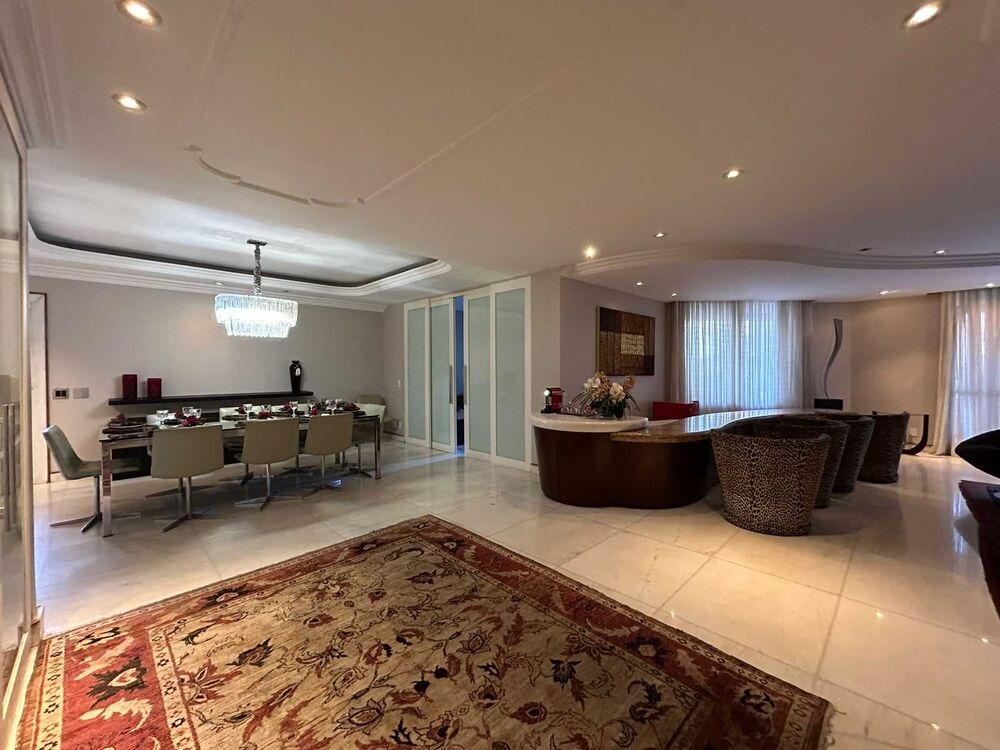 Apartamento à venda com 4 quartos, 367m² - Foto 1