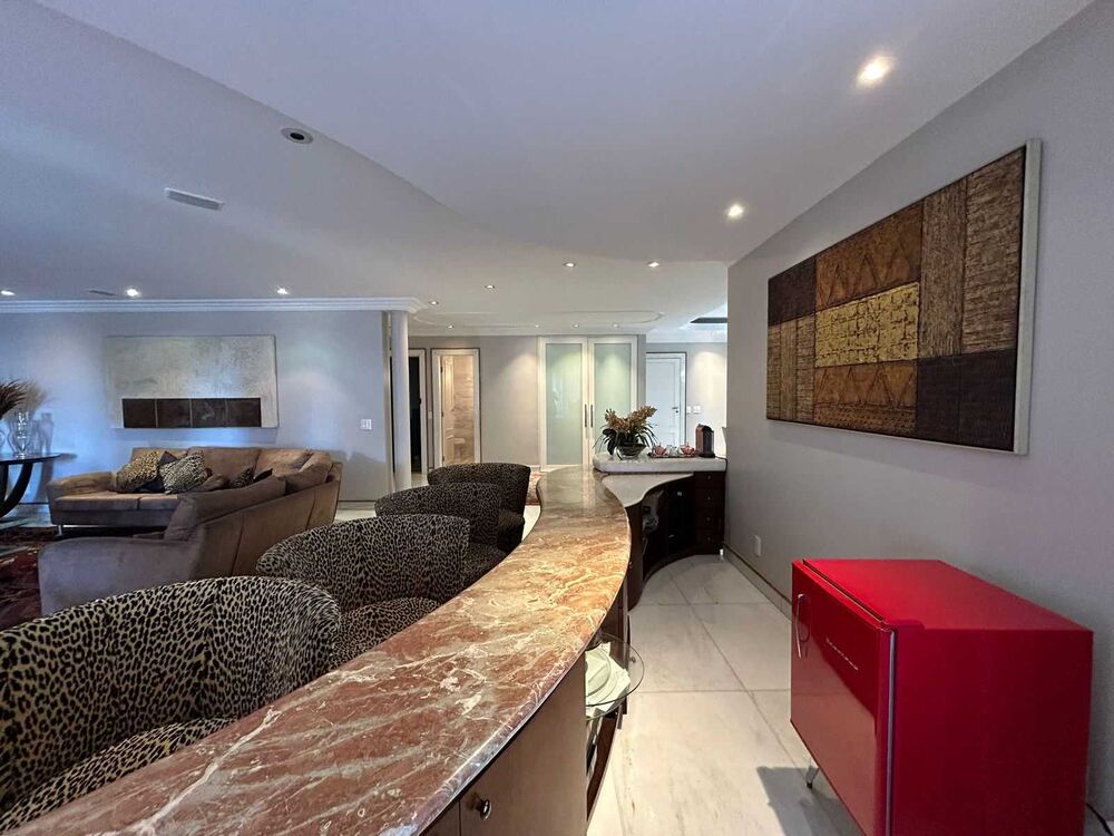 Apartamento à venda com 4 quartos, 367m² - Foto 6