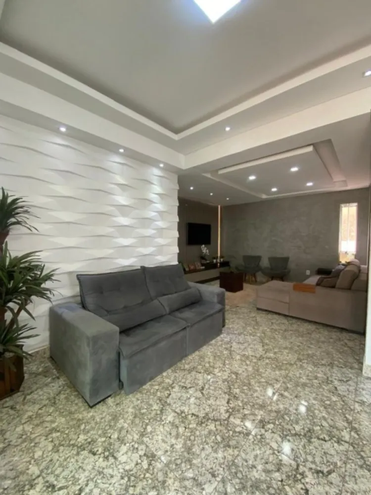 Casa, 3 quartos, 286 m² - Foto 2