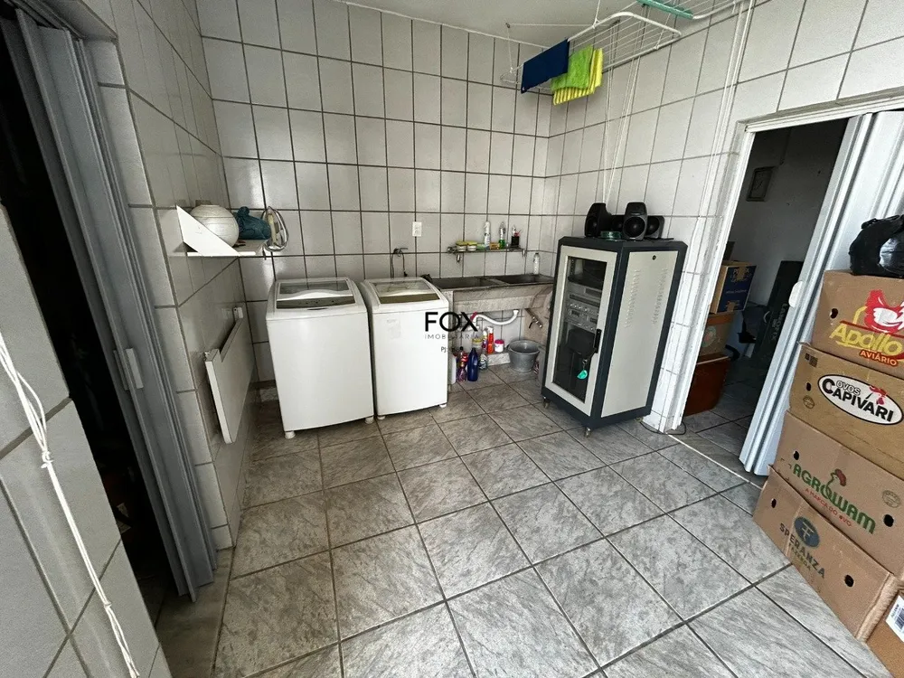 Casa, 4 quartos, 330 m² - Foto 12