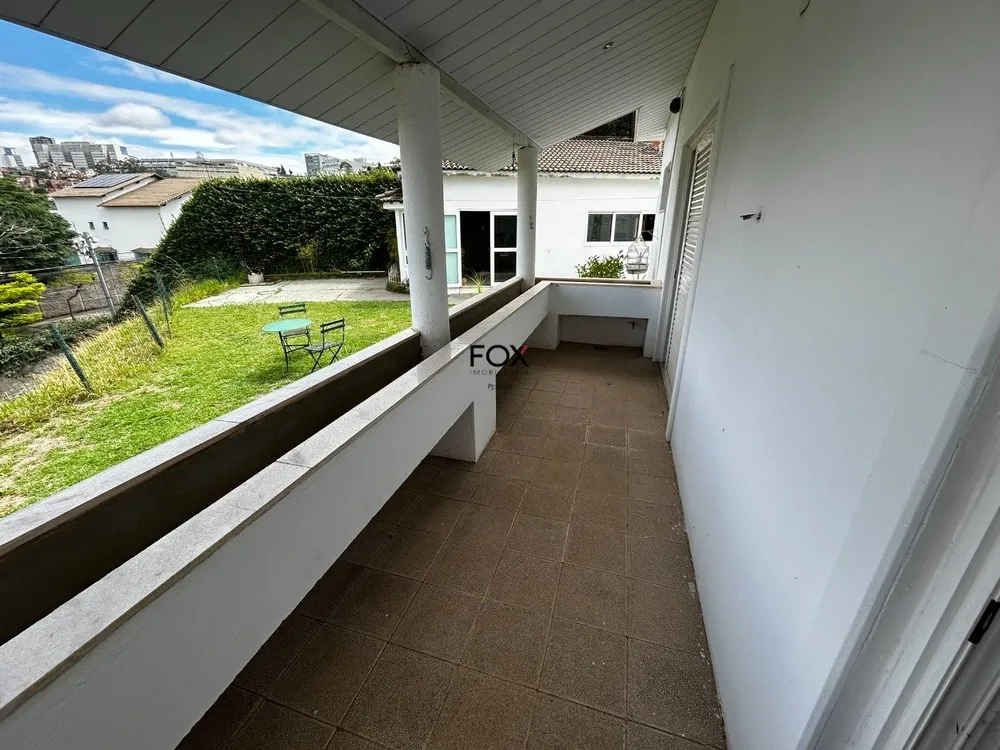 Casa, 4 quartos, 330 m² - Foto 2