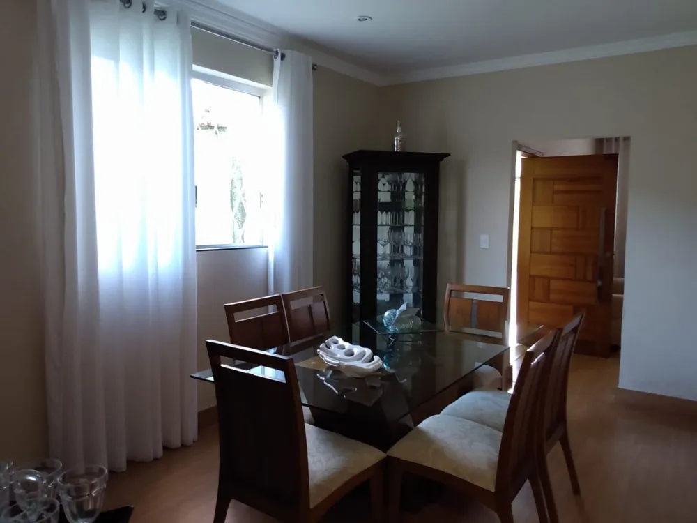 Casa, 4 quartos, 190 m² - Foto 3