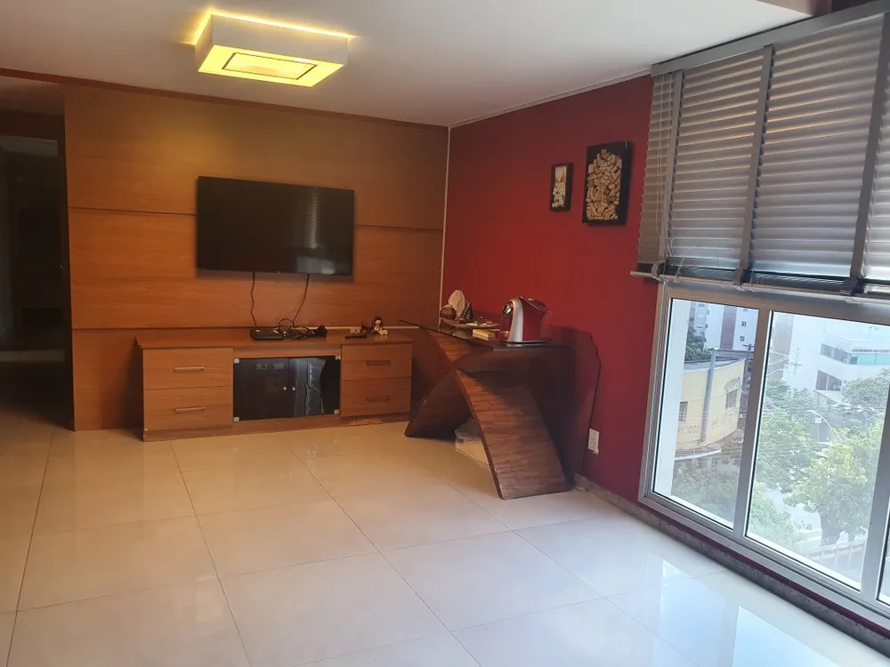 Cobertura, 3 quartos, 216 m² - Foto 2
