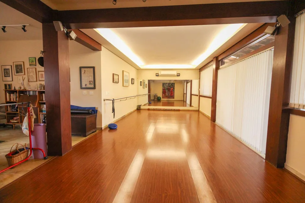 Casa, 4 quartos, 392 m² - Foto 1