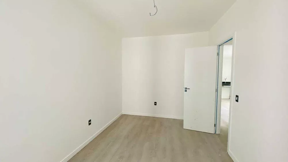 Apartamento à venda com 3 quartos, 78m² - Foto 4