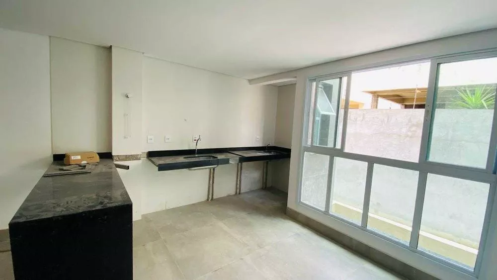 Apartamento à venda com 3 quartos, 78m² - Foto 2