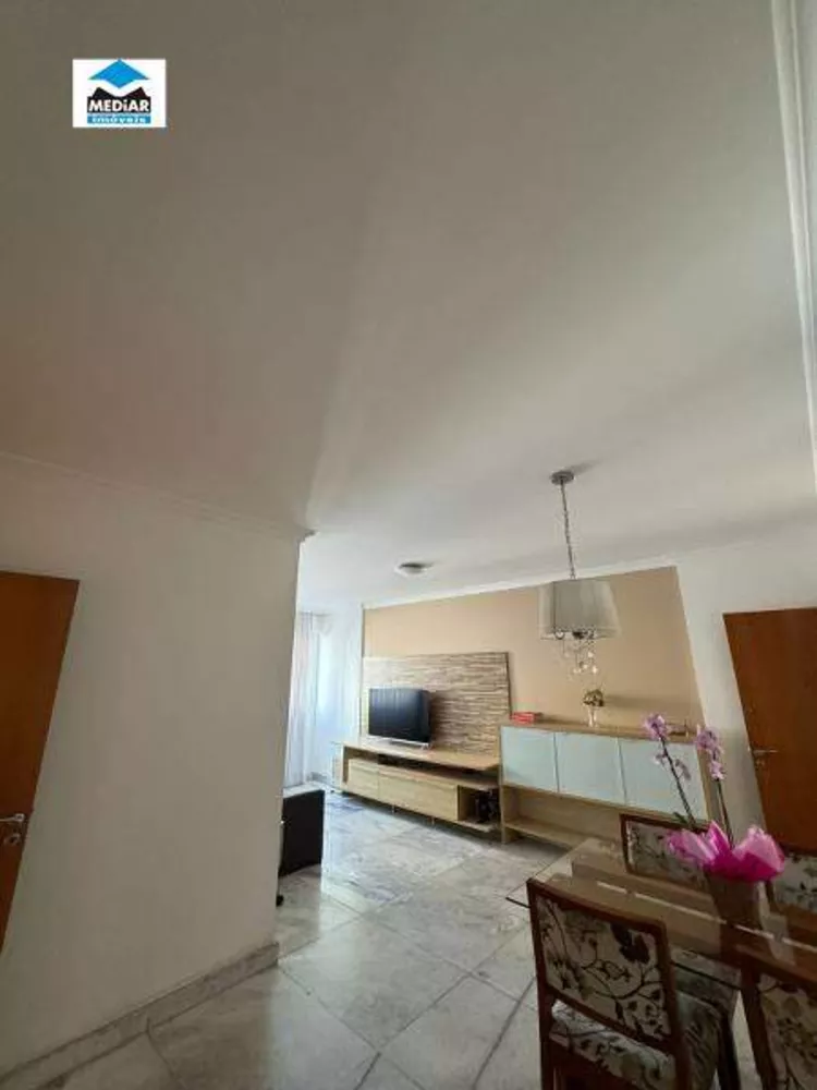 Apartamento à venda com 3 quartos, 99m² - Foto 2