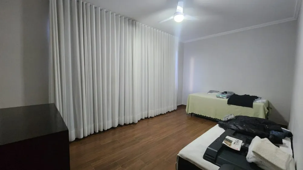 Casa, 4 quartos, 330 m² - Foto 3