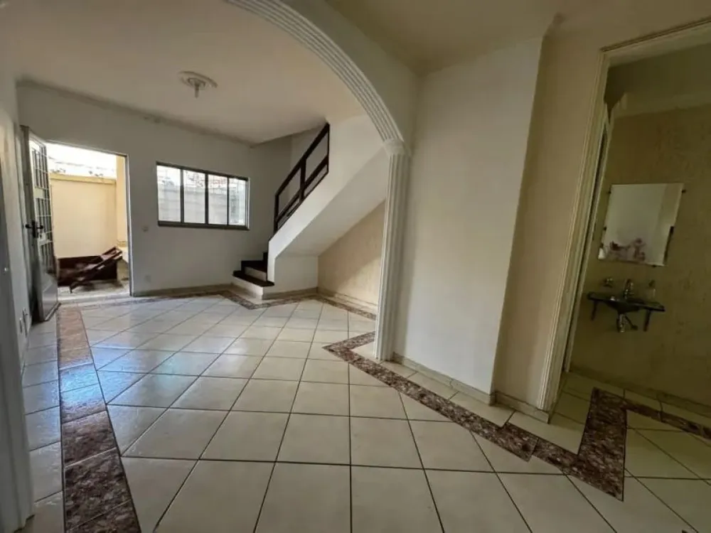 Casa, 3 quartos, 126 m² - Foto 2