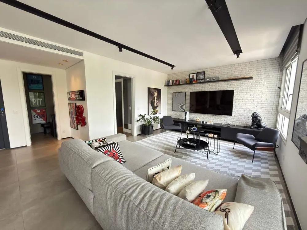 Apartamento, 3 quartos, 217 m² - Foto 1