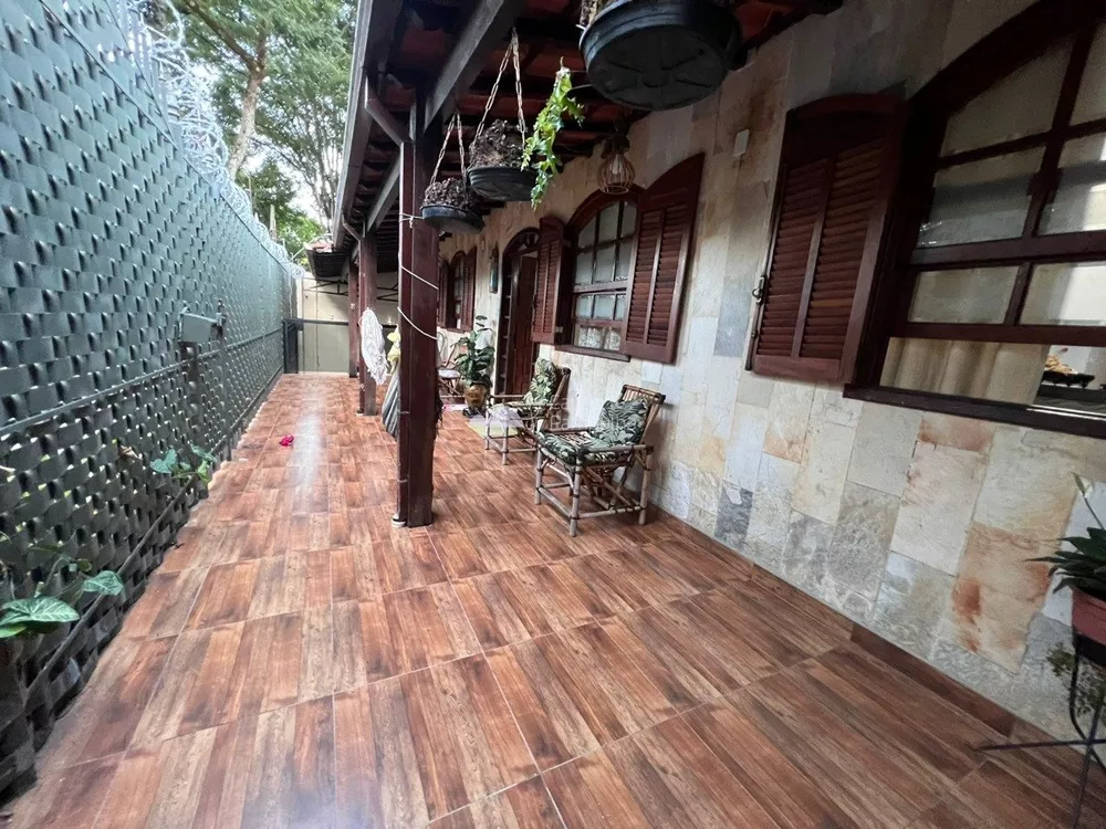 Casa à venda com 4 quartos, 360m² - Foto 6