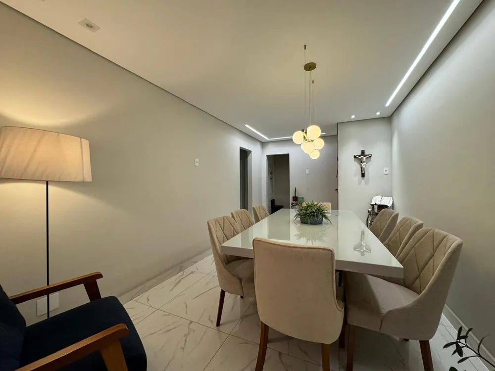 Apartamento, 3 quartos, 220 m² - Foto 2