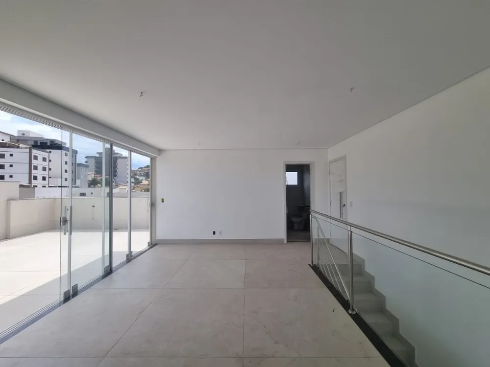 Cobertura, 3 quartos, 206 m² - Foto 2