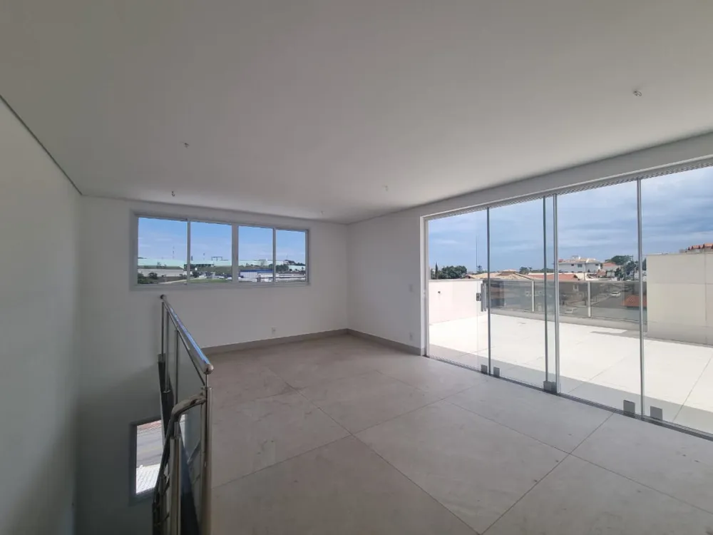 Cobertura, 3 quartos, 206 m² - Foto 3